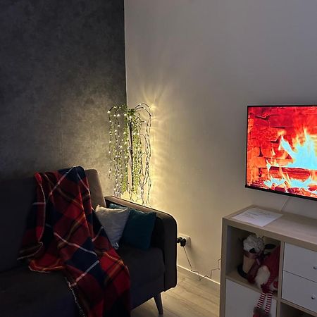Apartman Vervis วาราชดีน ภายนอก รูปภาพ