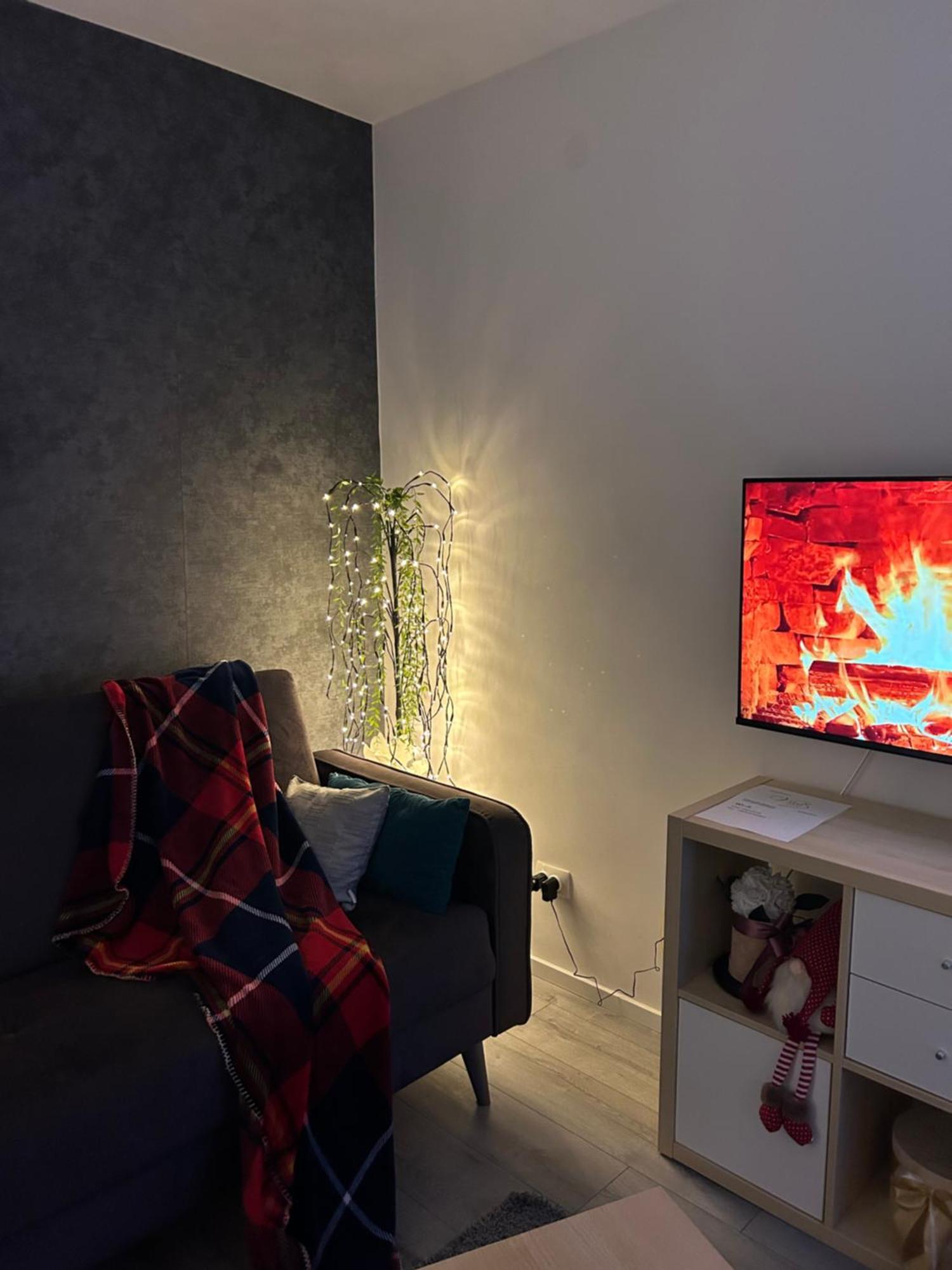Apartman Vervis วาราชดีน ภายนอก รูปภาพ